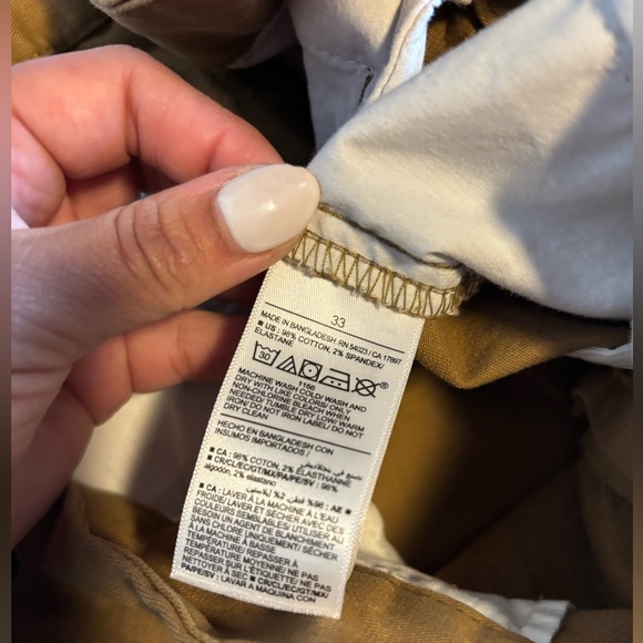 Slim Built-In Flex Rotation Chino Shorts - Picture 3 of 4